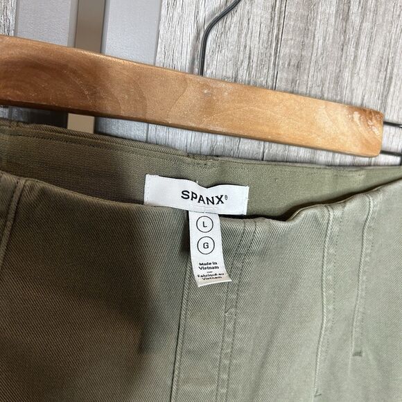 Spanx Women Wide Leg Pants Size L Green Color Flat Front Cropped Pockets Pull On - Picture 3 of 6